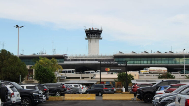 El Sistema de Aterrizaje por Instrumentos no funciona desde hace un tiempo en el AILA.