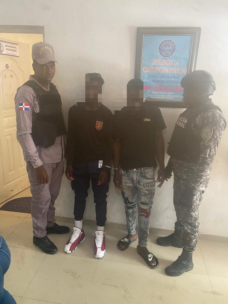 otros jovenes detendidos en la victoria sdn foto policia nacional 768x1024