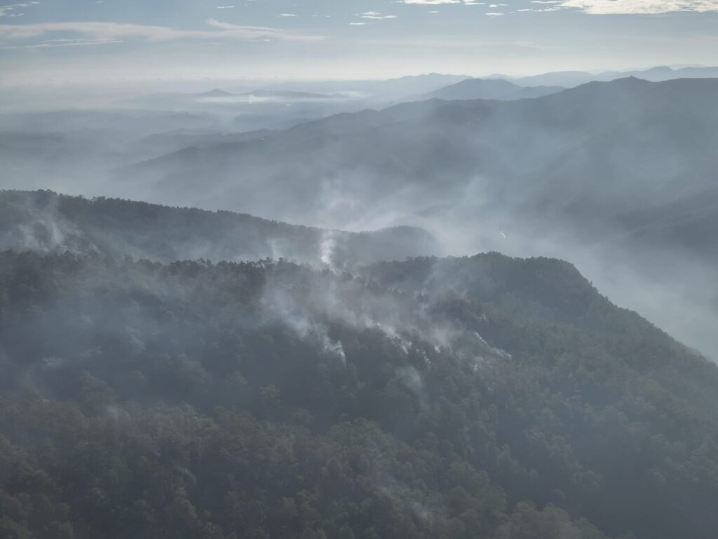medio ambiente dice avanza en control de incendio en parque nacional armando bermudez 3