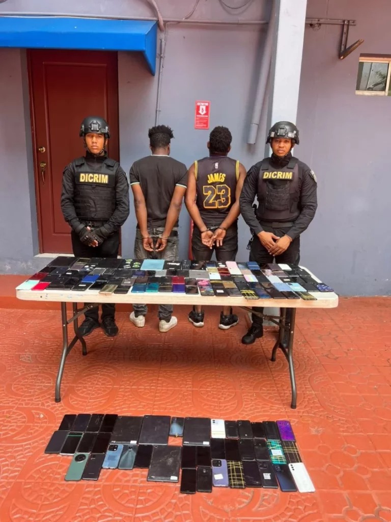 whatsapp image 2025 08 22 at 09.07.32 1 1234 768x1024