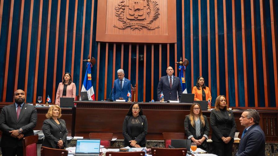 senado aprueba ley que dispone el uso de energia renovable en edificio 82a9923a focus 0 0 896 504