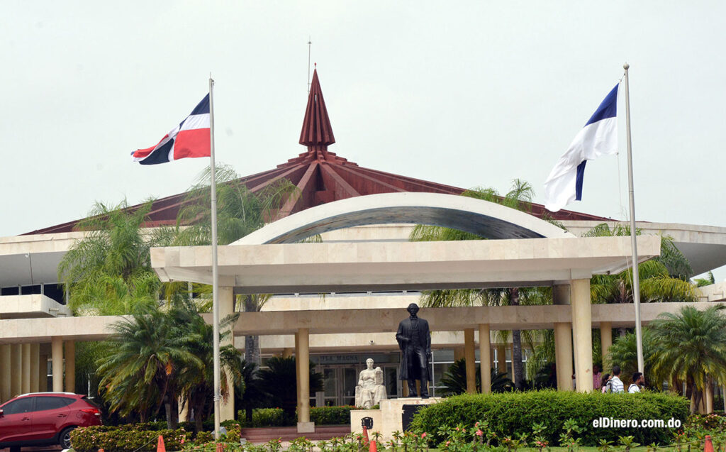 Fortalecimiento UASD colaboración Senado