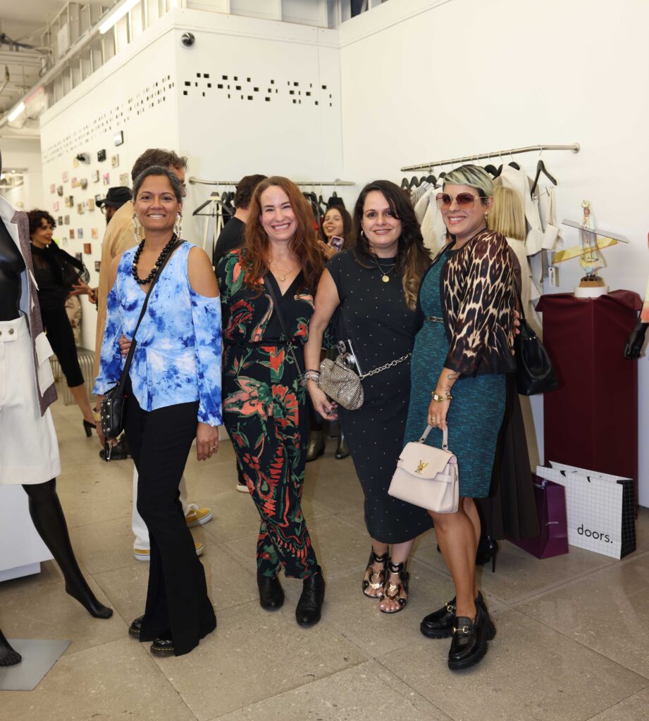 10. devi infante, paola cicero, francelina perdomo y karina díaz