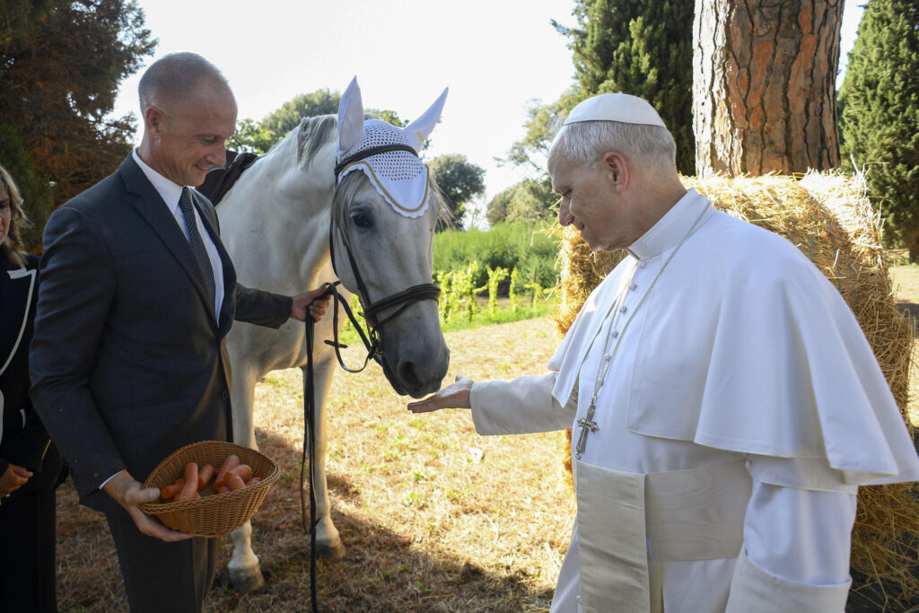 el papa inauguró 'borgo laudato si', proyecto ecologista del vaticano en castel gandolfo