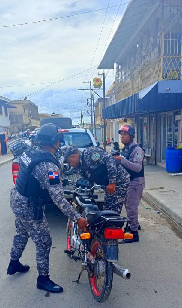 a58045a4 086a 4f62 8881 0e1c4e1a7e9f 607x1024