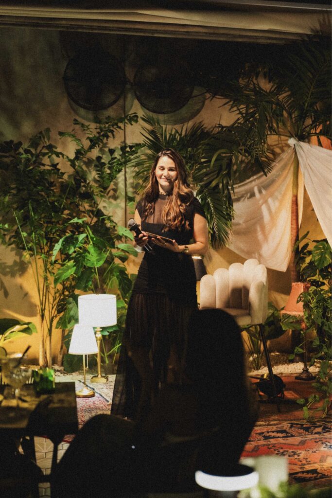 2. coesia (carla soto), noches de poesía