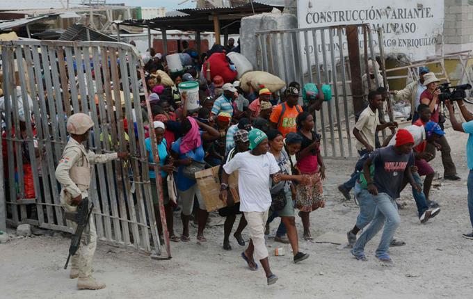 decenas de haitianos entran a traves de la frontera de rd y haiti