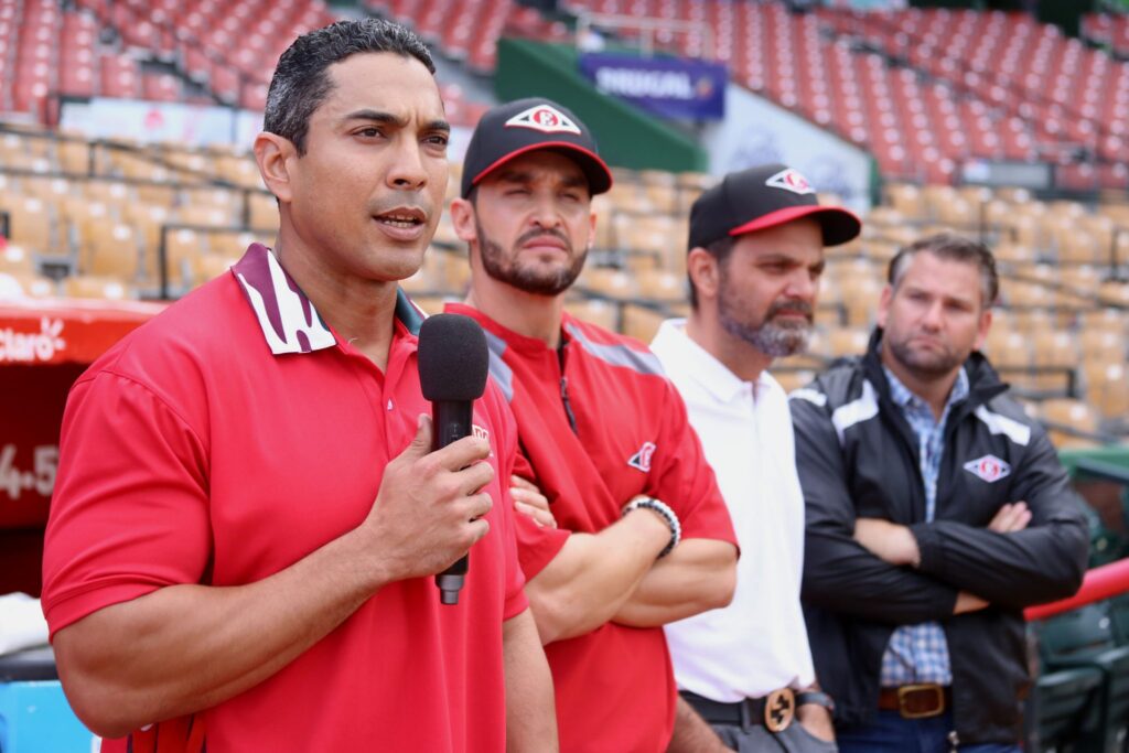 luis rojas sera el gerente general de los leones del escogido scaled