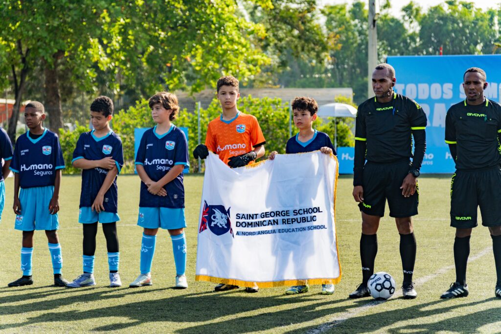 niños del equipo saint george (1)