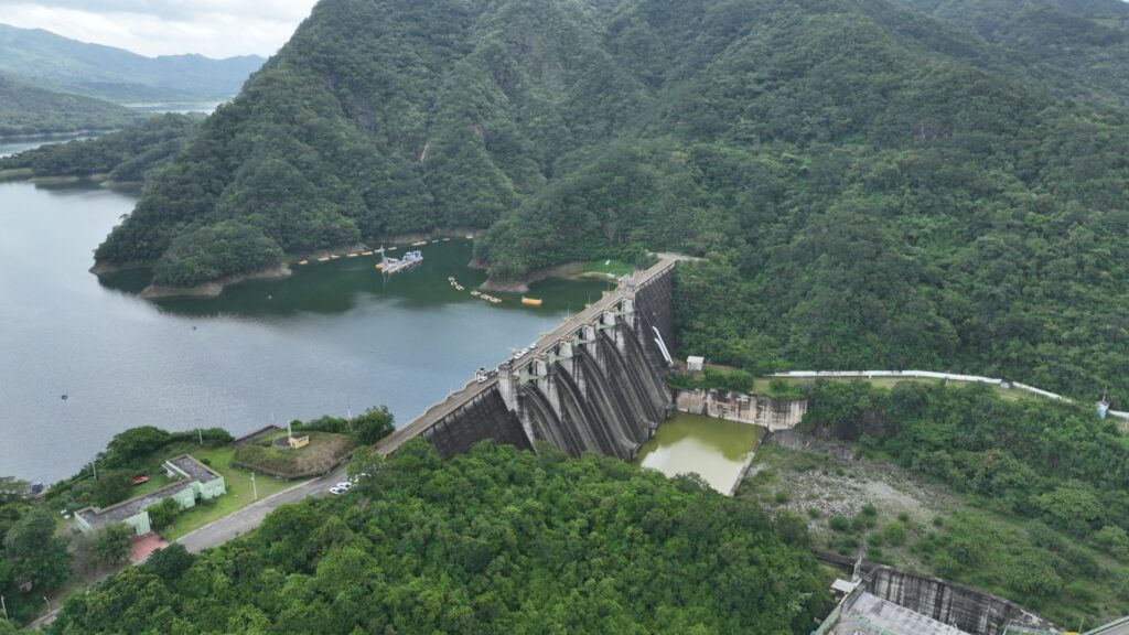 presa valdesia se beneficia de las lluvias recientes