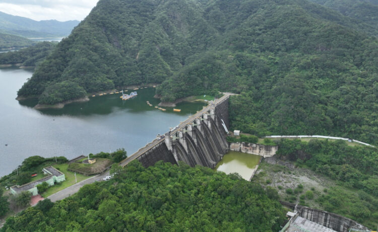 presa valdesia se beneficia de las lluvias recientes 750x460