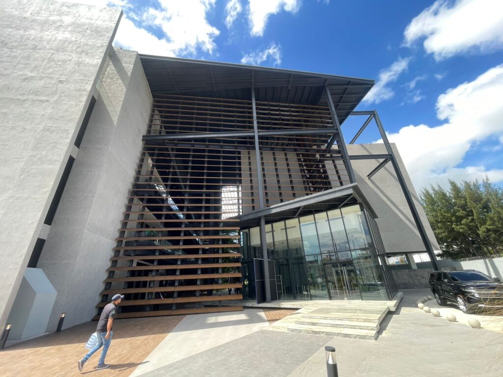 whatsapp image 2025 10 20 at 12.00.44 1