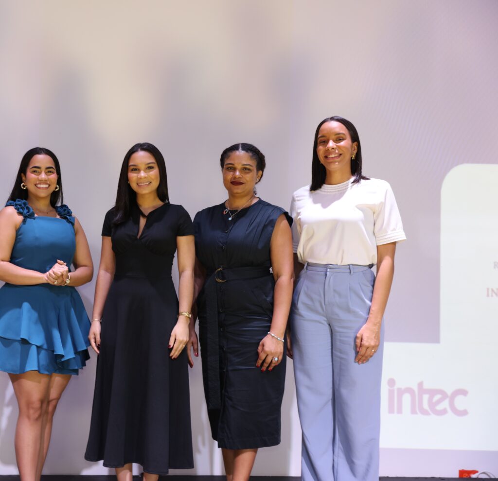 yarlenys vargas, ashlie toribio, ana abreu y glorys nuñez.