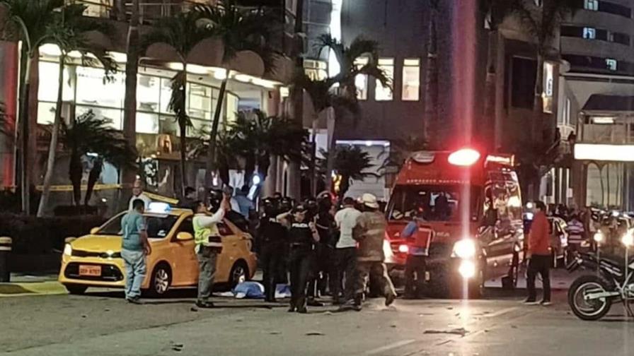 ecuador al menos un fallecido y dos heridos tras explotar vehiculo 272bae60 focus 0 0 896 504