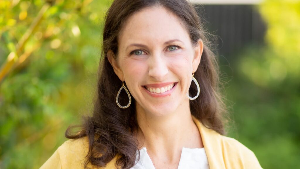 106999625 1641923535970 lauren manaker author photo