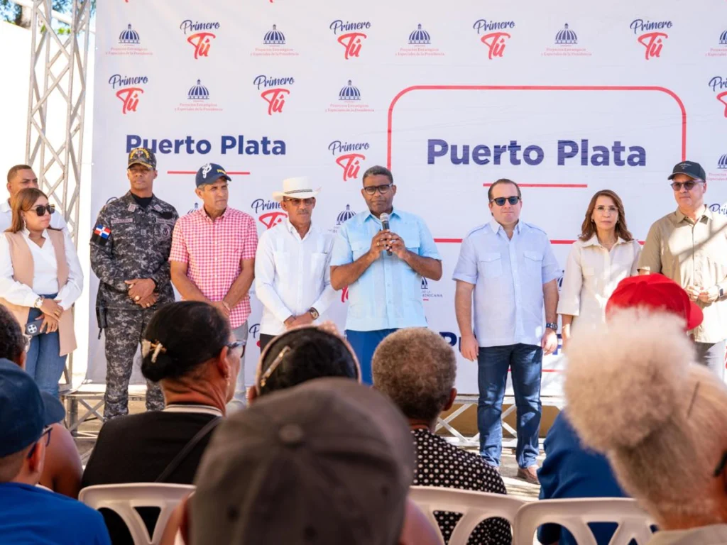 227 gobierno lleva jornada primero tu a villa isabela puerto plata 4 2236 1024x768.jpeg