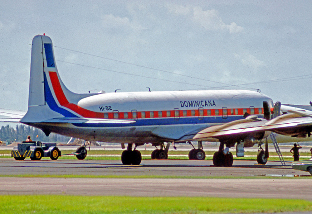 douglas dc 6bf hi 92 dominicana mia 02.08.75 edited 4