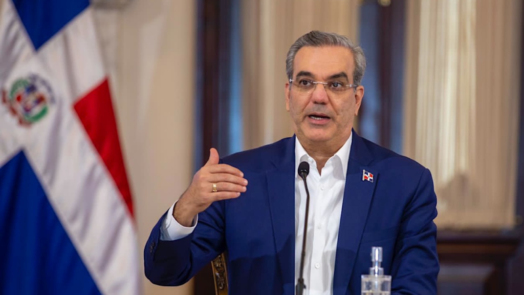 presidente luis abinader 4