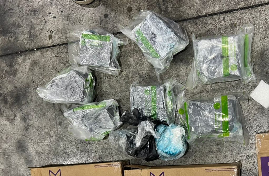 Paquetes de presunta droga incautados en el Aeropuerto Internacional de Las Américas (AILA). (Foto: DNCD)