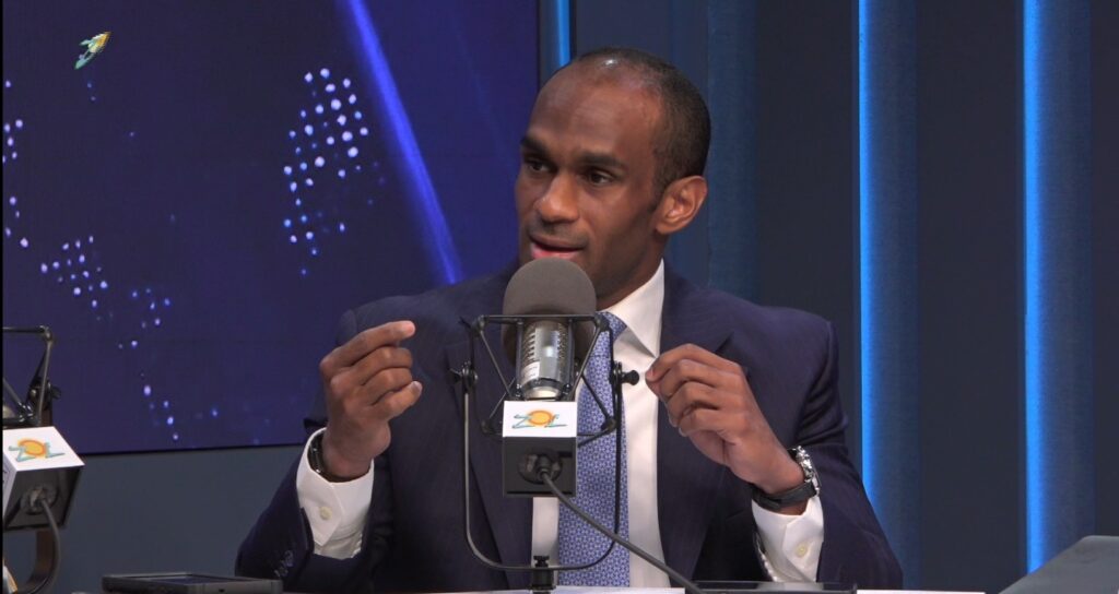 Núñez recordó que el Tribunal Constitucional prohibió expresamente el uso de sobrenombres para expedientes y procesos penales. Sin embargo, señaló que esa sentencia es tratada “como una sugerencia con membrete”.