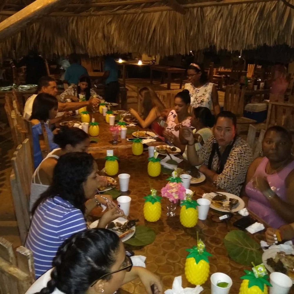 grupos disfrutando del