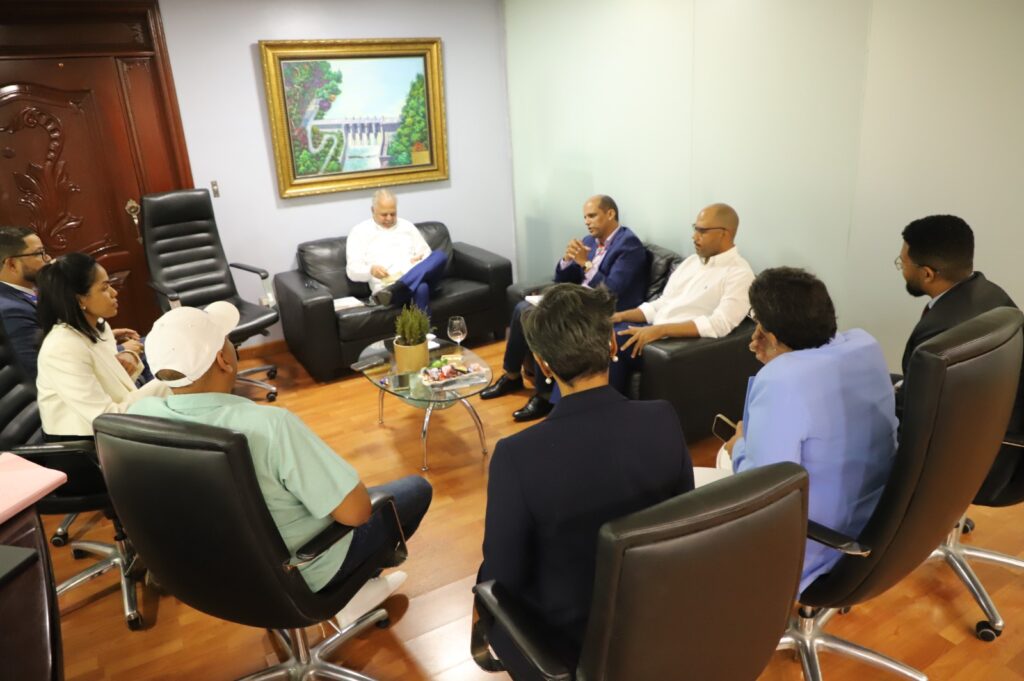 encuentro entre el rumbo de la tarde y los funcionarios de egehid