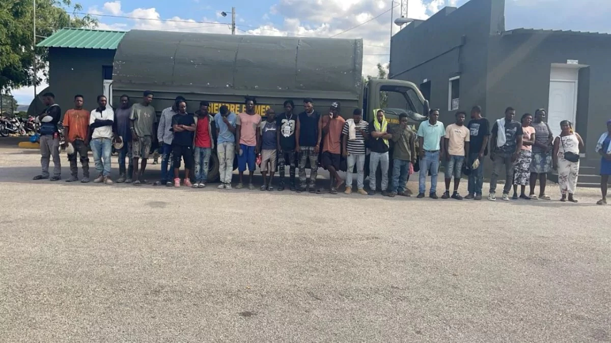 Detienen a 87 haitianos indocumentados durante operativos del Ejército en Jimaní