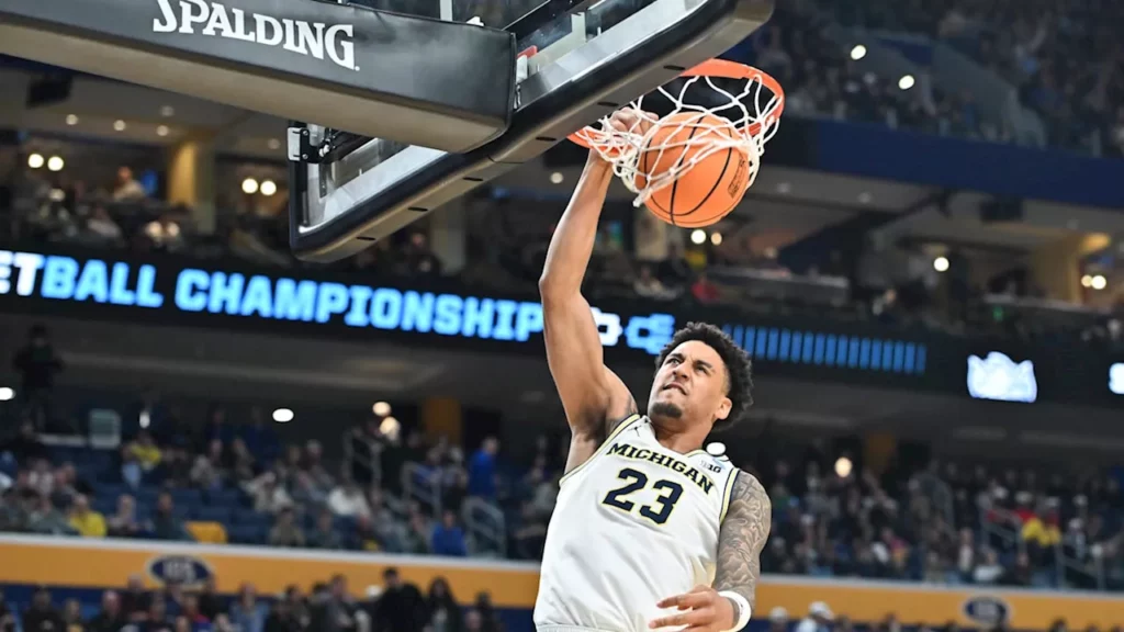 Dominicano Yaxel Lendeborg guía a Michigan al Final Four con paliza