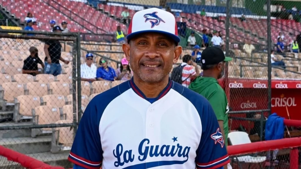 Fernando Tatis Sr. se va a Venezuela a dirigir a los Tiburones de la Guaira
