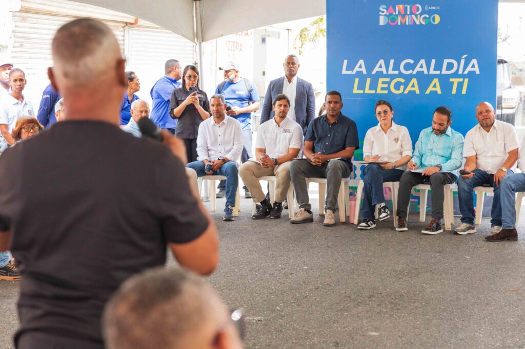 Alcaldía anuncia instalación de luminarias y nuevas intervenciones en el sector