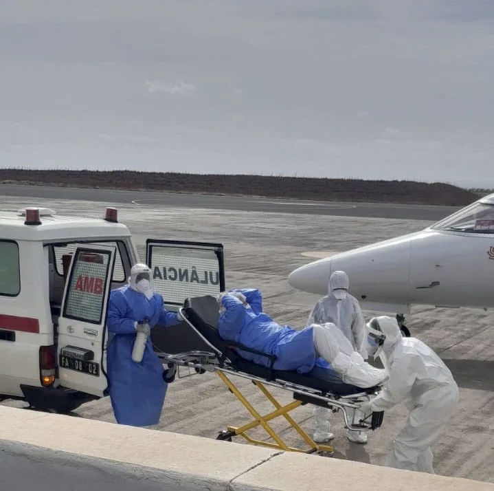 Evacúan crucero con tres personas contagiadas de hantavirus