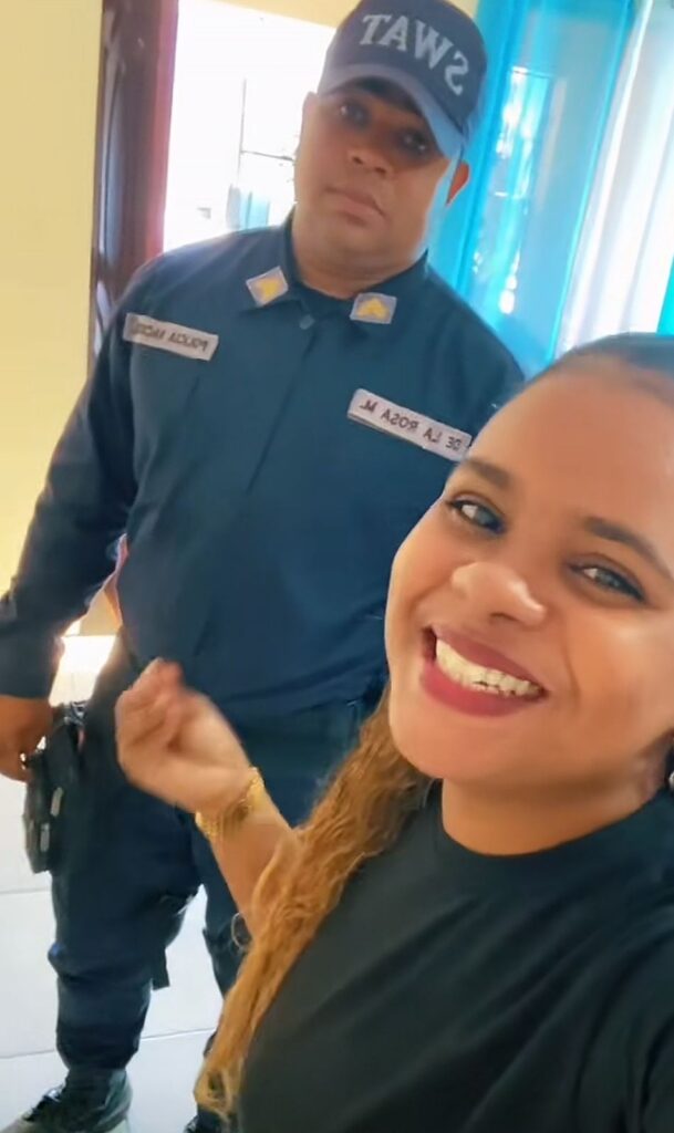 Agente policial mata a su pareja a tiros en la carretera Sánchez