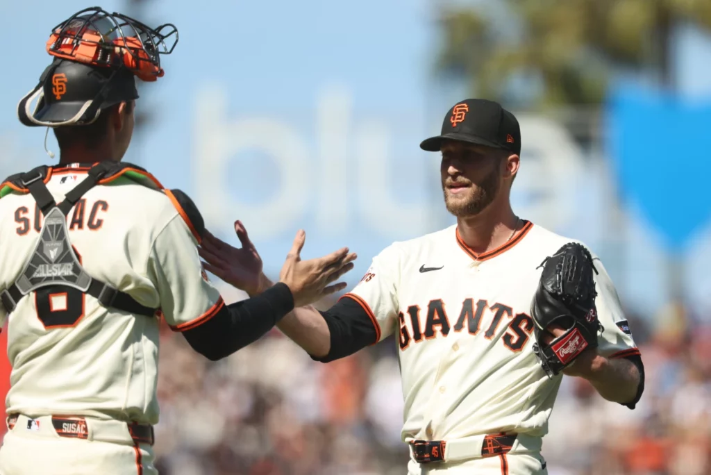Relevistas aseguraron triunfo de los Giants
