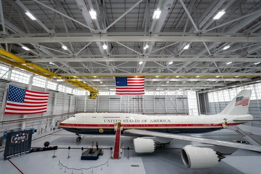 Un avión de lujo con nueva imagen presidencial