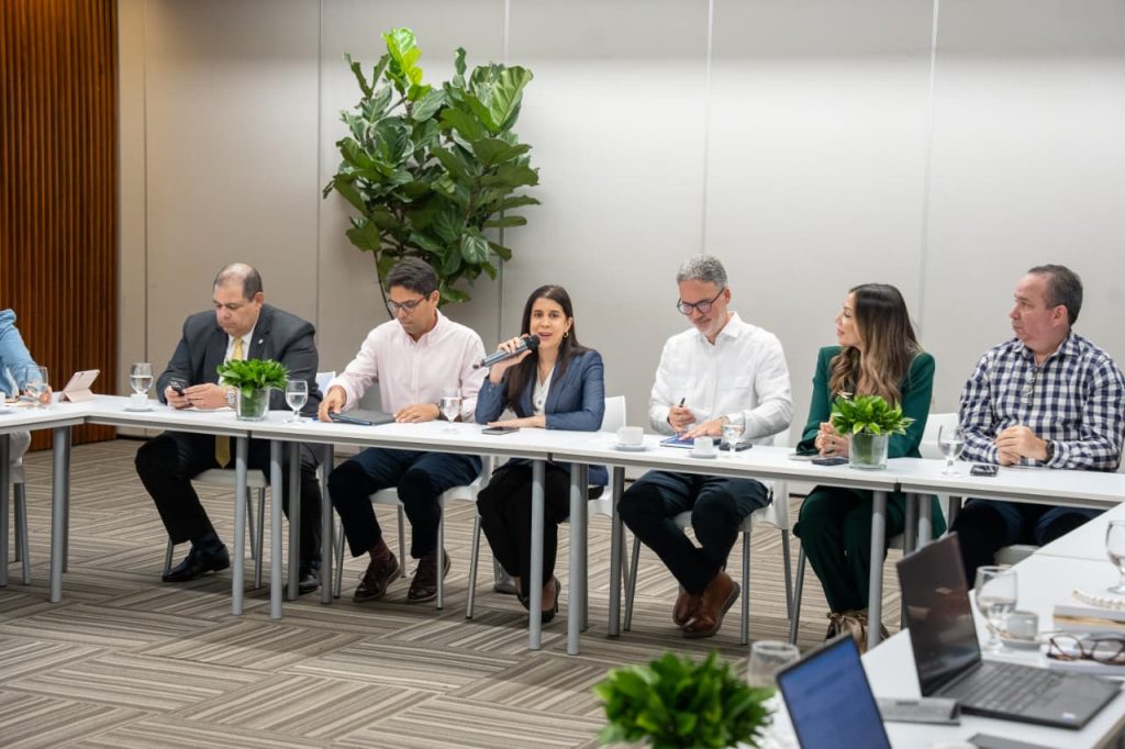 Presentan avances de informe sobre equidad e inclusión en el reciclaje