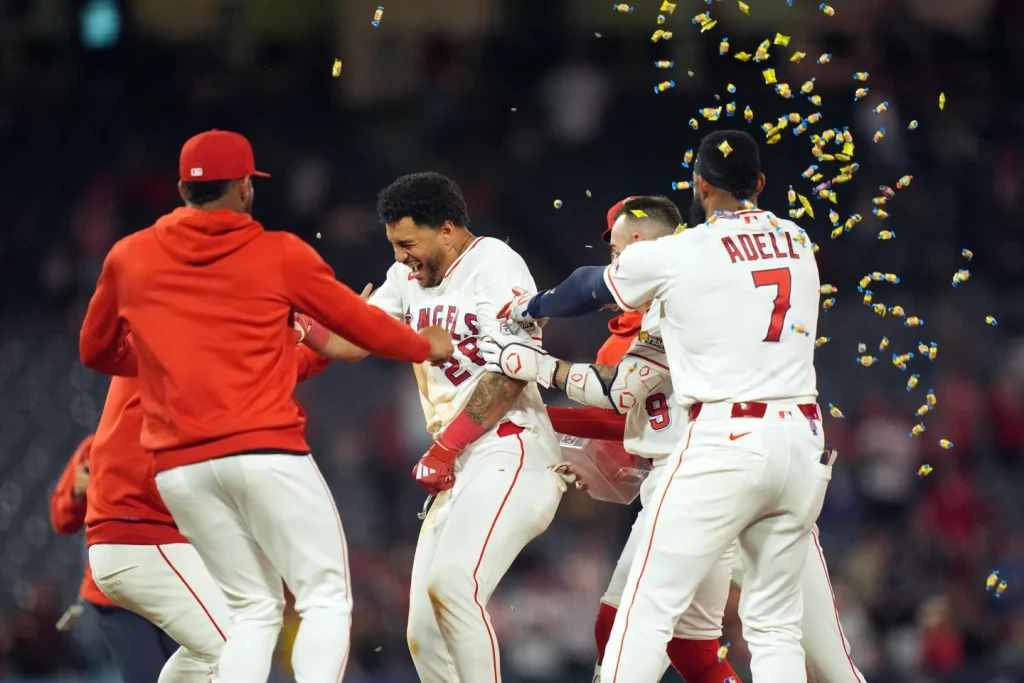 José Siri decide en la décima y Angels vencen 3-2 a los Astros