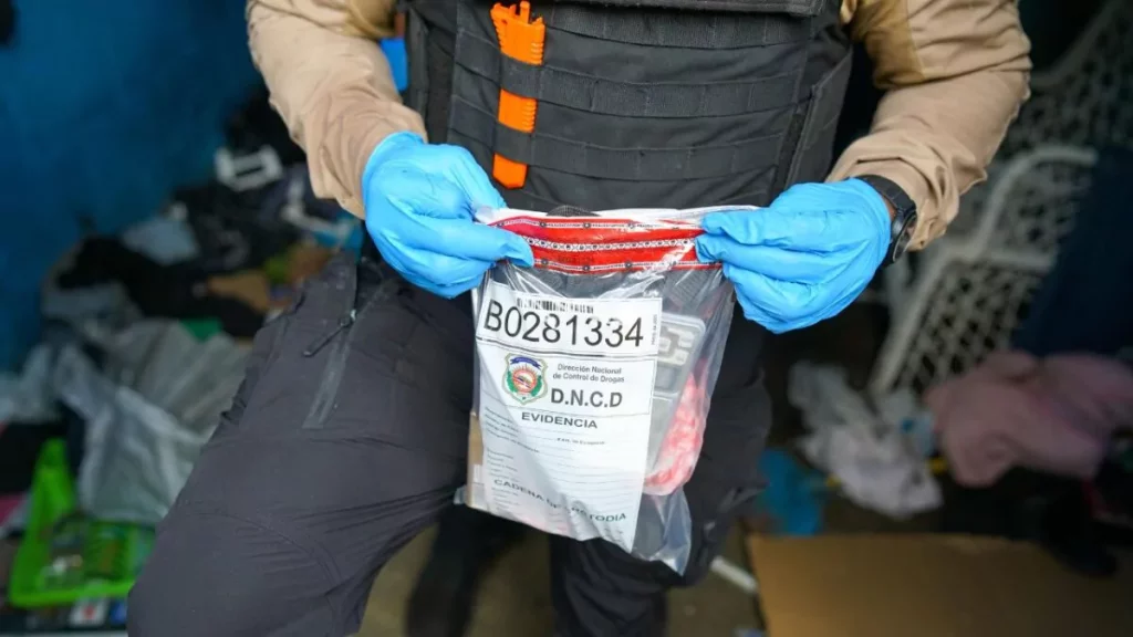 Incautan drogas, armas y equipos utilizados para el microtráfico