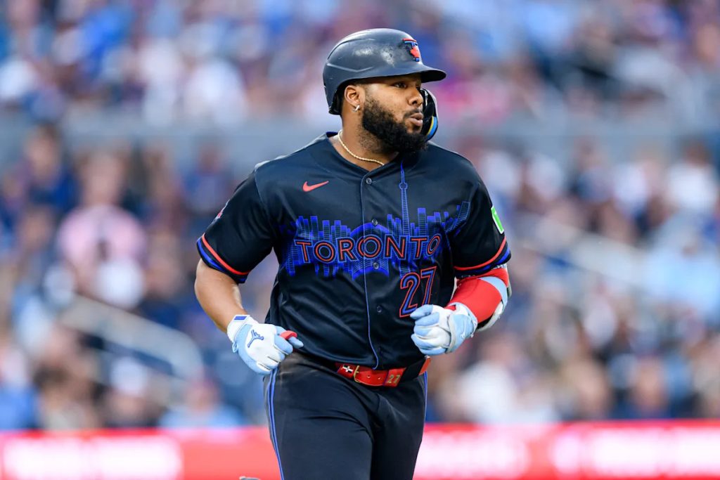 Guerrero prioriza recuperación y se mantiene bajo tratamiento en Toronto