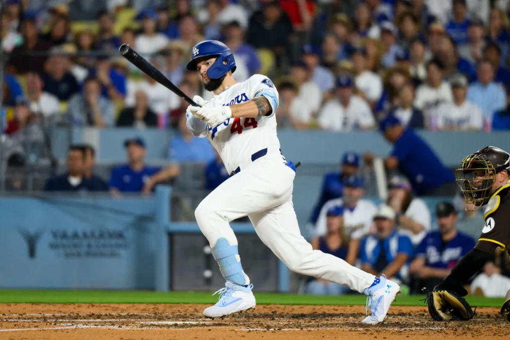 Ofensiva de Dodgers responde tras inicio explosivo de Padres