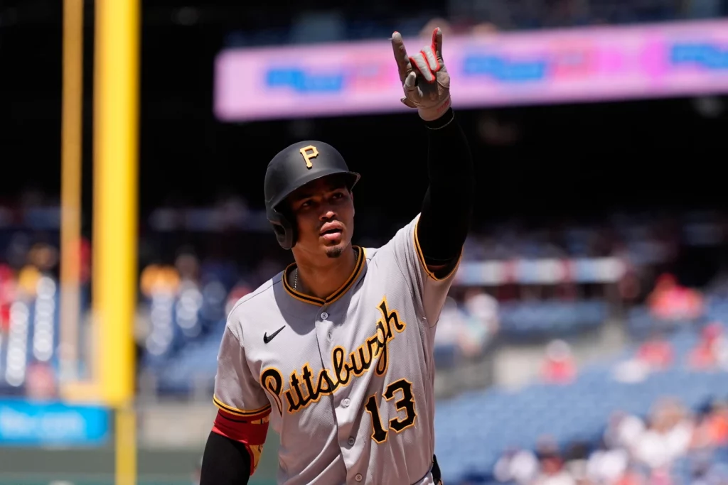 Esmerlyn Valdez lidera ofensiva decisiva en la victoria de Pittsburgh