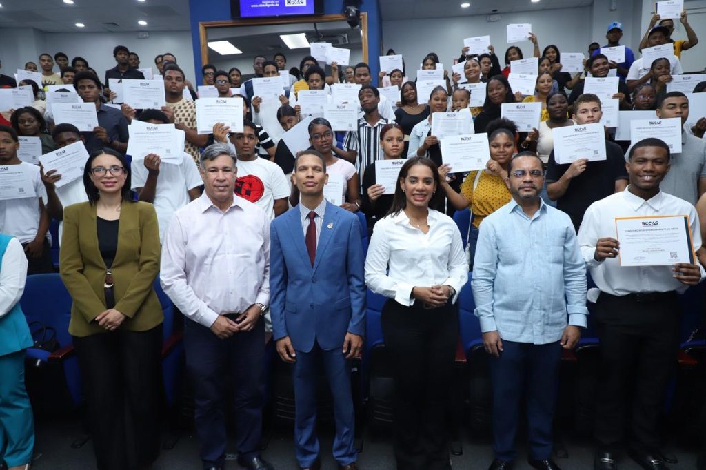 ITLA reafirma apoyo a la formación tecnológica